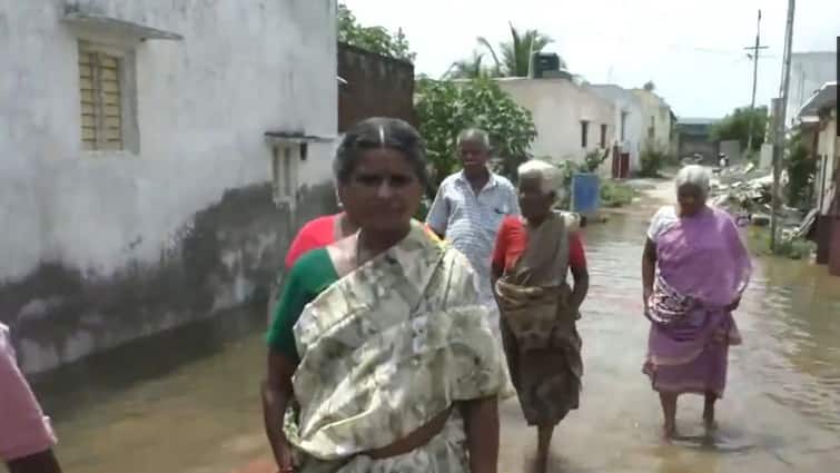Rains Continue To Lash Tamil Nadu And Kerala, IMD Issues Red Alert For Kerala Heavy Rains Lash Tamil Nadu And Kerala, IMD Issues Red Alert For Three Kerala Districts