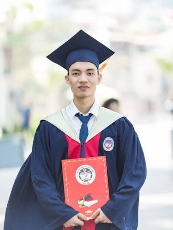 लखनऊ के लड़के अजीब रिकॉर्ड, जिसे मिले हैं 1000 से ज्यादा सर्टिफिकेट