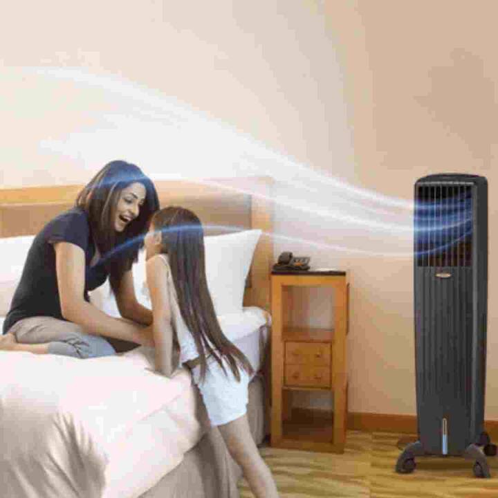 ਜਿਵੇਂ ਹੀ ਤੁਸੀਂ ਏਅਰ ਕੰਡੀਸ਼ਨਡ ਕਮਰੇ 'ਚ ਬੈਠਦੇ ਹੋ ਤਾਂ ਗਰਮੀ ਦੂਰ ਹੋ ਜਾਂਦੀ ਹੈ ਅਤੇ ਪਸੀਨੇ ਦੇ ਨਾਲ-ਨਾਲ ਚਿਪਚਿਪਾਪਣ ਵੀ ਦੂਰ ਹੋ ਜਾਂਦਾ ਹੈ। ਪਰ ਸਮੱਸਿਆ ਉਨ੍ਹਾਂ ਲੋਕਾਂ ਲਈ ਖੜ੍ਹੀ ਹੁੰਦੀ ਹੈ, ਜਿਨ੍ਹਾਂ ਦੇ ਘਰ 'ਚ ਸਿਰਫ ਕੂਲਰ ਹੀ ਲੱਗਾ ਹੁੰਦਾ ਹੈ।