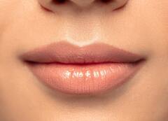 Lips Care Tips: काले होंठ बन गए हैं शर्मिंदगी का कारण तो इन चीजों का रोजाना करें इस्तेमाल