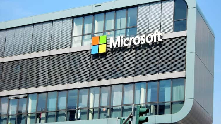 Microsoft Security Breach Russian Hackers Attack Spied On Customers Emails Russian Hackers Spied On Customers' Emails During Breach: Microsoft