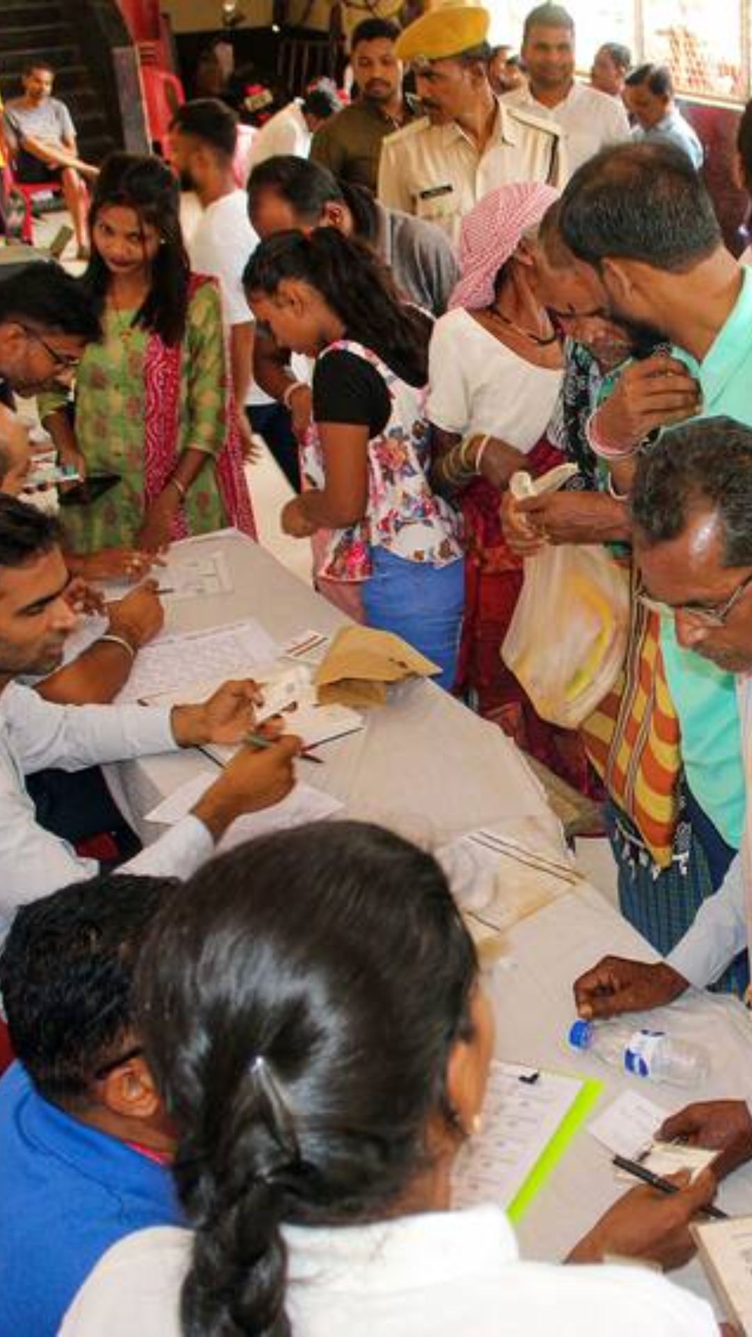 आधार कार्ड को अपडेट करवाने की