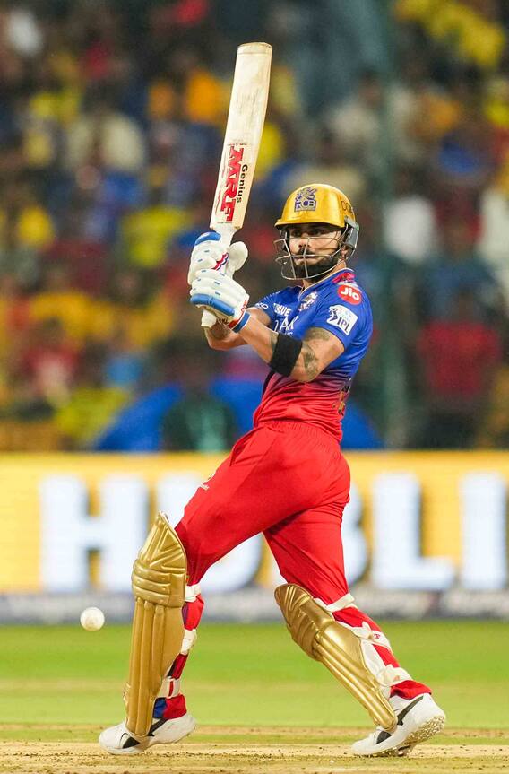 আইপিএল ট্রফি নেই, কোহলির ঝুলিতে রয়েছে শুধু ব্যাটিং কীর্তি