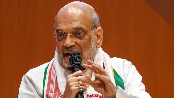 West Bengal news bjp leader amit shah says mamata banerjee should scare pakistan atomic bomb india will take pok in contai west bengal 'પાકિસ્તાનના પરમાણું બૉમ્બથી ડરે મમતા દીદી, અમે તો PoK લઇને જ રહીશું', - બંગાળમાં અમિત શાહનો હૂંકાર