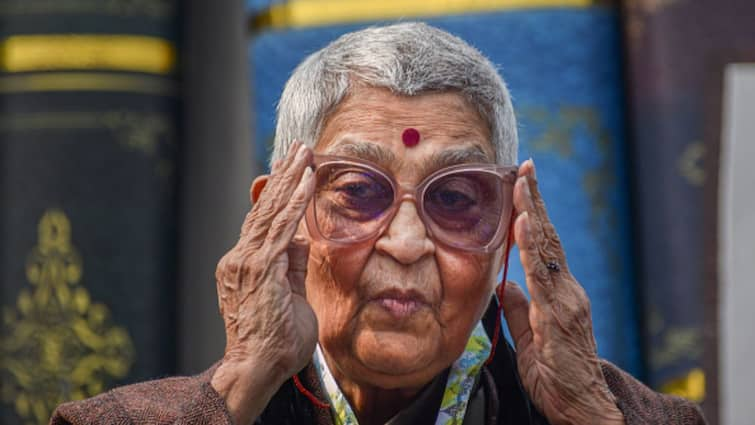 ‘When The Subaltern Lastly Spoke…’: Video Of Gayatri Spivak’s Lecture At JNU Goes Viral