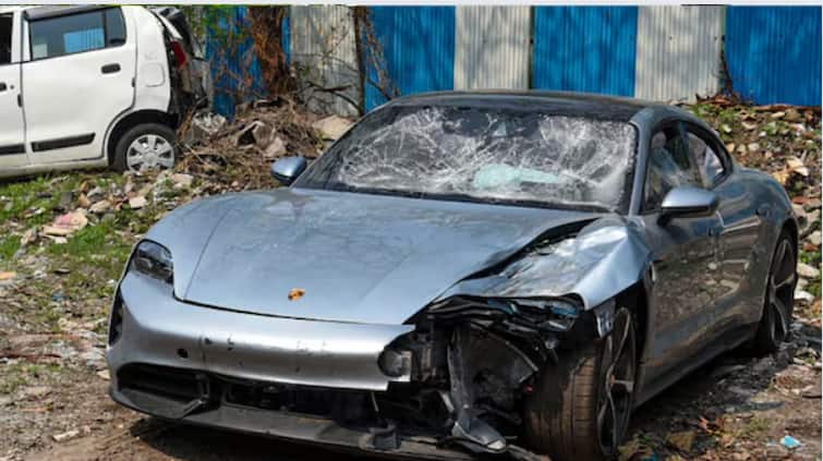 Registration of 'that' luxury Porsche car was stalled for Rs 1758! Pune porsche car Accident : 1758 रुपयांसाठी रखडली होती 'त्या' आलिशान पोर्शे गाडीची नोंदणी!