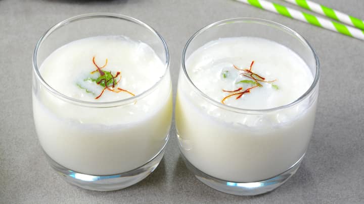 Lassi: Originating from Punjab, lassi is served as a welcome drink in tall glasses, showcasing the humble attitude of the Punjabi people. Remembered for the TMKOC romantic couple Roshan and Roshan, this special sweet savor lassi is served with loads of fresh whip. (Image source: getty images)