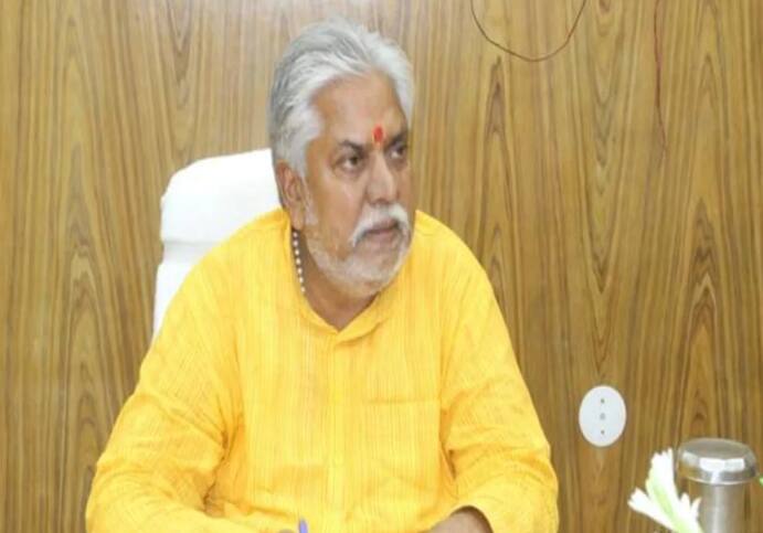 13 मई को बिहार सरकार के मंत्री और बीजेपी नेता प्रेम कुमार ने कहा था कि अगर पवन सिंह नामांकन वापस नहीं लेते हैं तो कार्रवाई होगी. कई ऐसे लोग थे जिन्होंने पार्टी में रहते हुए खिलाफ लड़ा तो उन पर कार्रवाई की गई है.