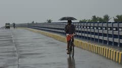 West Bengal Weather : তুমুল বৃষ্টি, সঙ্গে বজ্রপাত, ঝোড়ো হাওয়া, সকালেই দুর্যোগের ইঙ্গিত এই ৪ জেলায়