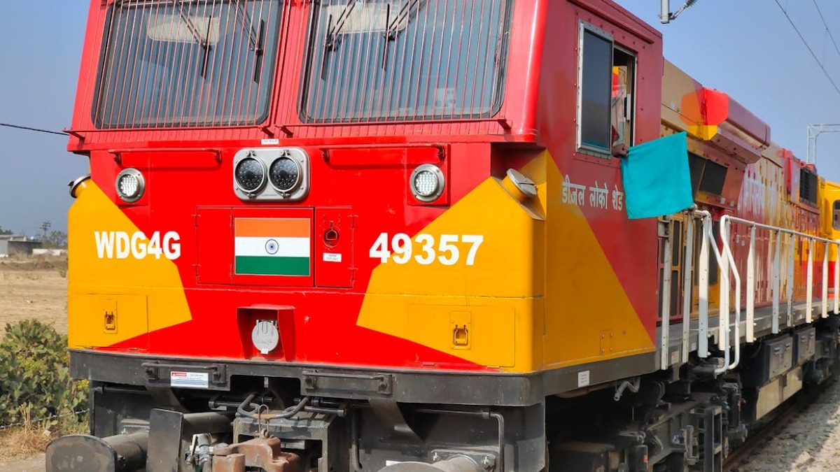 Indian Railway Recruitment 2024: रेलवे में निकली असिस्टेंट लोको पायलट और ट्रेन मैनेजर के पद पर भर्ती, ये कर सकते हैं अप्लाई