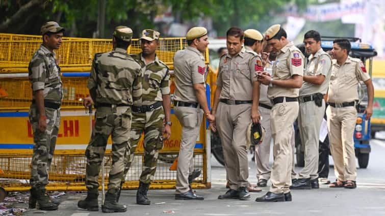 Bomb Threat Targets Delhi University Lady Shri Ram and Venkateswara College Bomb Threats Received By Delhi University's Lady Shri Ram, Venkateswara College
