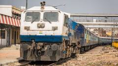 ट्रेन में लगे बिजली के सॉकेट से क्या-क्या चार्ज कर सकते हैं आप? इन चीजों की है मनाही