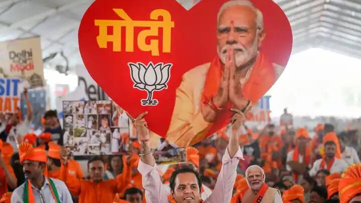 लोकसभा चुनाव जीतने की भविष्यवाणी अमेरिकी राजनीतिक वैज्ञानिक इयान ब्रेमर की भविष्यवाणी, बीजेपी 305 सीटें जीतेगी, पीएम मोदी