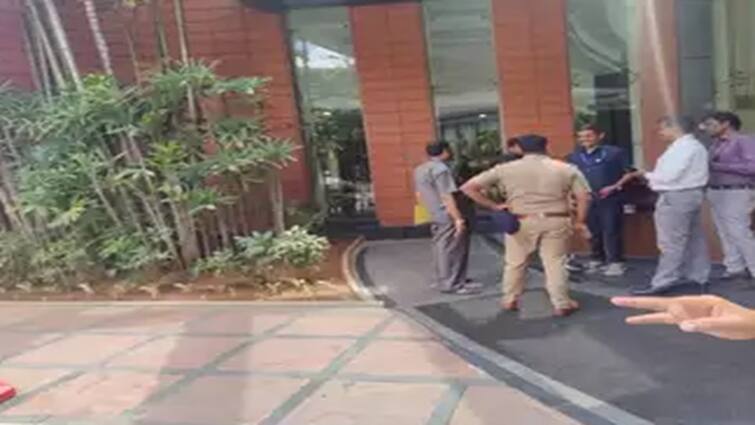 Three hotels in Bengaluru receive bomb threat emails હવે બેંગલુરુમાં ત્રણ મોટી હોટલમાં બોમ્બ હોવાની મળી ધમકી, પોલીસે શરૂ કરી તપાસ