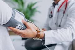 માત્ર રાત્રે જ જોવા મળે છે હાઈ બીપીના આ લક્ષણો, 10માંથી 5 લોકોને નથી રહેતી ખબર