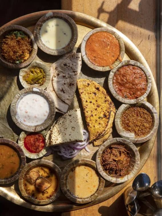 दिल्ली की इन जगहों पर मिलता है फ्री में स्वादिष्ट खाना