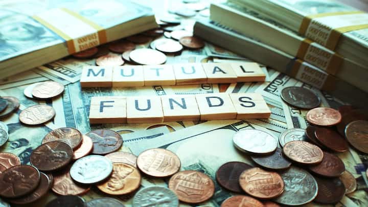 Mutual funds for beginners different types of Mutual funds full details in telugu Types of Mutual Funds: మ్యూచువల్ ఫండ్స్‌ ఎన్ని రకాలు, ఫస్ట్ టైం ఇన్వెస్ట్ చేసే వాళ్లు ఏది ఎంచుకోవాలి?
