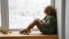 आपकी ये बातें बच्चों का सेल्फ कॉन्फिडेंस कर देती हैं डाउन, पेरेंट्स को देना चाहिए ध्यान