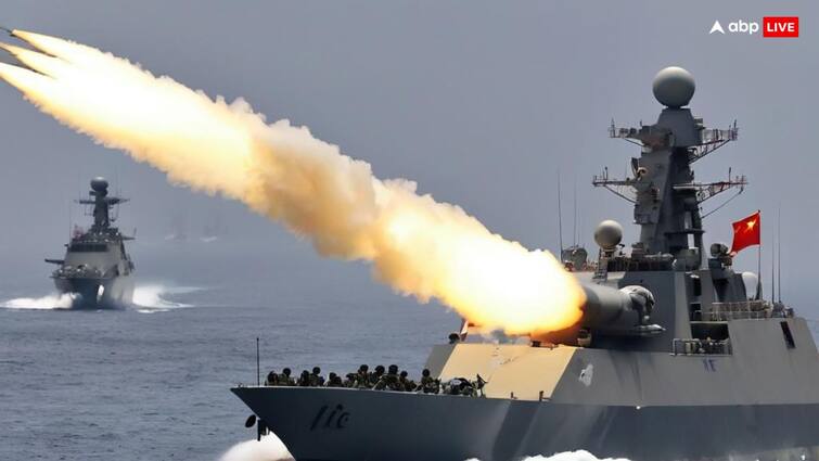 China PLA conducts joint military drills Joint Sword-2024A surrounding Taiwan amid geopolitical tensions China-Taiwan Relations: चीन अब कर लेगा ताइवान पर कब्जा? चारों तरफ भेज दी सेना, मिलिट्री ड्रिल से पड़ोसी देशों में टेंशन