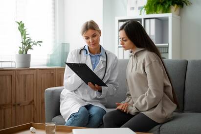 If women experience symptoms after 19 years, then be careful, it is a sign of a fatal disease Women Health: મહિલાઓમાં  19 વર્ષ બાદ જો  લક્ષણો અનુભવાય તો સાવધાન, જીવલેણ બીમારીના છે સંકેત
