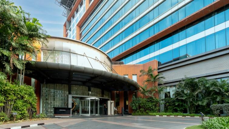 Bomb threat reputed hotels bengaluru oterra Bengaluru: 3 Posh Hotels Receive Bomb Threat, Disposal Squad Reaches Spot