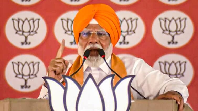 PM Narendra Modi Swipe At AAP In Punjab Gurdaspur CM Bhagwant Mann Tihar Jail Arvind Kejriwal Lok Sabha elections 2024 'Will Punjab Govt Be Run From Jail': PM Modi's 'Tihar' Jibe At CM Bhagwant Mann, AAP Chief Kejriwal