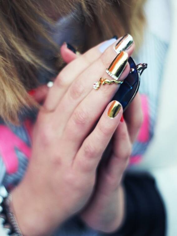 क्या नाखून कभी जलते नहीं है?