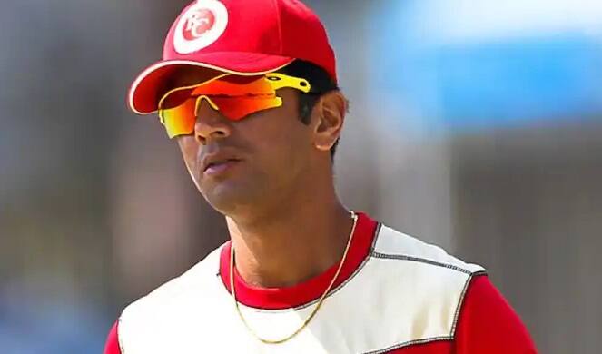 રાહુલ દ્રવિડ IPLની પ્રથમ સીઝનમાં RCBનો કેપ્ટન હતો. આ પછી અનિલ કુંબલેએ IPL 2009માં કેપ્ટનશીપ સંભાળી હતી. (ફોટો ક્રેડિટ- સોશિયલ મીડિયા)