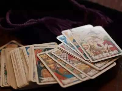 tarot card reading 23 may 2024 : , ટેરોટ કાર્ડની (Tarot Card) ગણતરી દર્શાવે છે કે વૃષભ અને મિથુન સહિત 4 રાશિના લોકો માટે દિવસ સફળ અને આર્થિક રીતે ફાયદાકારક રહેશે.