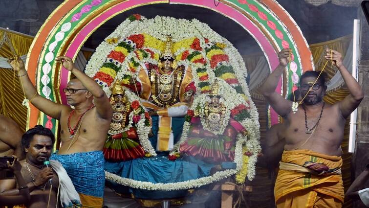 Kumbakonam Nageswarar Temple Thirukalyana Utsavam for Lord Muruga, Valli Deivanai - TNN கும்பகோணம் நாகேஸ்வரர் கோயிலில் முருகபெருமான், வள்ளி - தெய்வானைக்கு திருக்கல்யாண உற்சவம்