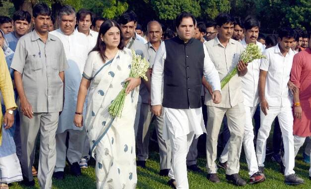 वरुण ने कहा कि मां जो होती है वो एक परमात्मा के बराबर शक्ति होती है और मैं अपने मां के लिए नहीं, सुल्तानपुर की मां के लिए समर्थन जुटाने के लिए आया हूं. जो सबकी रक्षा करें, भेदभाव ना करे, मुश्किल वक्त में काम आए और निरंतर अपने हृदय में सबके लिए प्यार रखें, वह मां होती है.