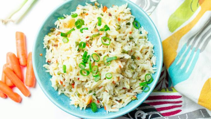 Malaysian Style Fried Rice: மலேசியன் ஃப்ரைட் ரைஸ் எப்படி செய்வது என்று காணலாம். ஃப்ரைடு ரைஸ் பிடிக்கும் என்பவர்கள் இதை நிச்சயம் ட்ரை பண்ணுங்க.