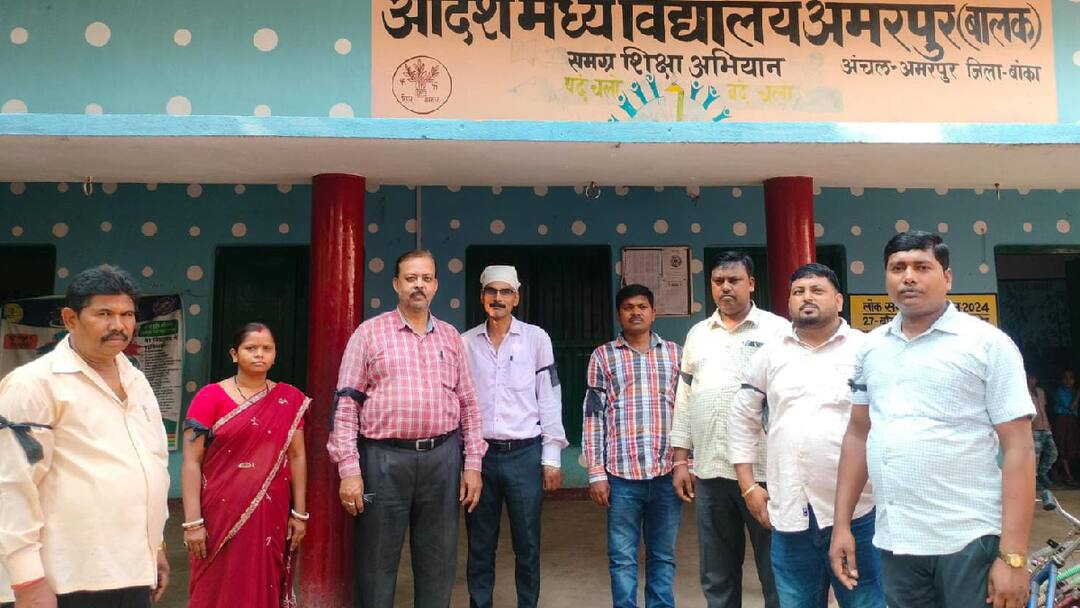 Bihar News: केके पाठक के आदेशों के विरोध में उतरे शिक्षक, बिहार में सरकार के खिलाफ बड़े आंदोलन की आहट Bihar Teachers protest by wearing black bands against KK Pathak order ann Bihar News: केके पाठक के आदेशों के विरोध में उतरे शिक्षक, बिहार में सरकार के खिलाफ बड़े आंदोलन की आहट