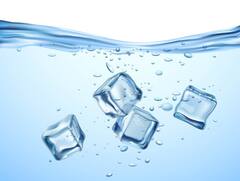 કાળઝાળ ગરમીમાં બરફનું ઠંડુ પાણી પીતા હોય તો સાવધાન! સ્વાસ્થ્યને થઈ શકે છે આ 5 નુકસાન