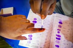 Delhi Voting: दिल्ली में वोटिंग के दिन इन लोगों को नहीं मिलेगी छुट्टी, पहले ही जान लें ये नियम