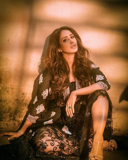 Chahat Khanna Photo: ટીવી એક્ટ્રેસ ચાહત ખન્ના તેની એક્ટિંગ કરતાં સોશિયલ મીડિયા પર તેની પોસ્ટને કારણે વધુ ચર્ચામાં રહે છે.
