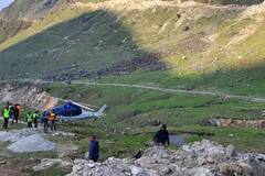 Kedarnath Dham: ਕੇਦਾਰਨਾਥ ਤੋਂ 100 ਮੀਟਰ ਪਹਿਲਾਂ ਹੈਲੀਕਾਪਟਰ 'ਚ ਆਈ ਦਿੱਕਤ, ਪਹਾੜੀ 'ਤੇ ਹੋਈ ਐਮਰਜੈਂਸੀ ਲੈਂਡਿੰਗ