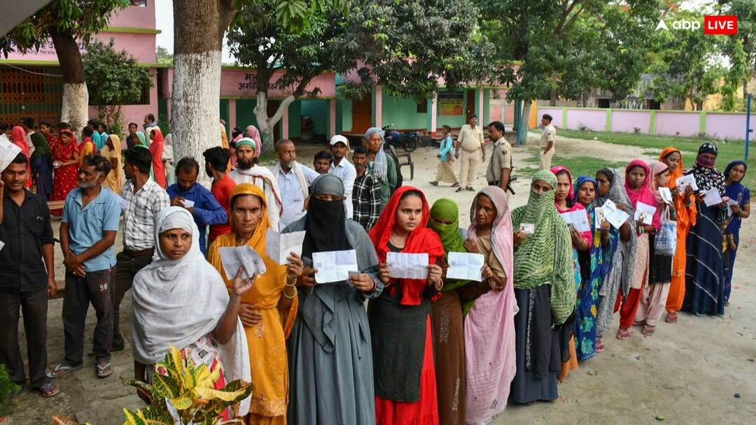 Lok Sabha Elections 2024 Narendra Modi Yogi Adityanath BJP NDA Uttar Pradesh plan Muslim Reservation OBC Lok Sabha Elections: मुस्लिम आरक्षण पर आक्रामक हुए PM मोदी-CM योगी, क्या UP के चुनाव में दो चरणों का गणित साधने को BJP ने चला बड़ा दांव?