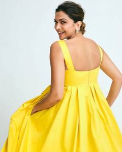 Maternity Fashion: प्रेग्नेंसी में भी दिखना चाहती हैं ग्लैमरस, तो दीपिका पादुकोण से लें इंस्पिरेशन