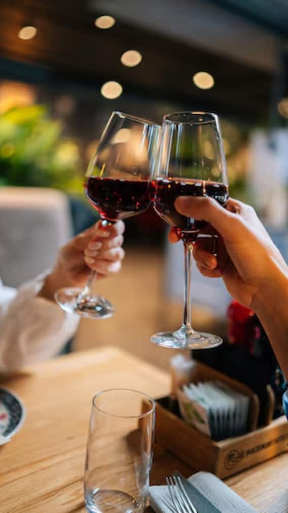 शराब पीने के बाद मीठा खा लिया तो क्या होगा?