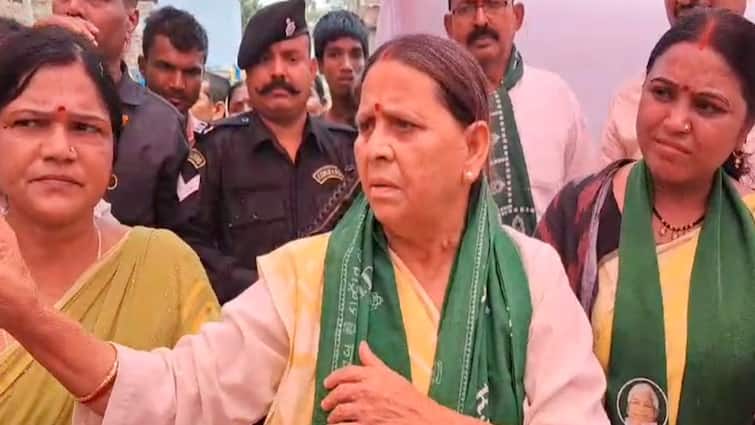 Rjd leader Rabri Devi campaigned for Misa Bharti in Patliputra Bihar ann Bihar Elections 2024: मीसा भारती के लिए डोर टू डोर राबड़ी देवी ने किया कैंपेन, लोगों के तीखे सवालों का करना पड़ा सामना