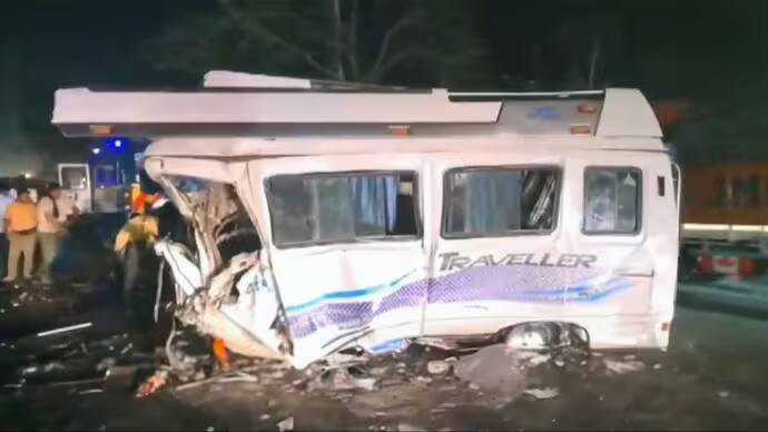 7 of family killed, 25 injured after truck rams bus in Haryana's Ambala Road Accident: ਸਵੇਰੇ ਸਵੇਰੇ ਵਾਪਰਿਆ ਭਾਣਾ, ਮਾਤਾ ਵੈਸ਼ਨੋ ਮੰਦਰ ਨੂੰ ਜਾ ਰਹੇ 7 ਸ਼ਰਧਾਲੂਆਂ ਦੀ ਮੌਤ, 25 ਜ਼ਖਮੀ