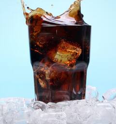 Cold Drinks: ਜ਼ਿਆਦਾ ਕੋਲਡ ਡ੍ਰਿੰਕ ਪੀਣ ਨਾਲ ਇਨ੍ਹਾਂ ਅੰਗਾਂ ‘ਤੇ ਪੈਂਦਾ ਮਾੜਾ ਅਸਰ!