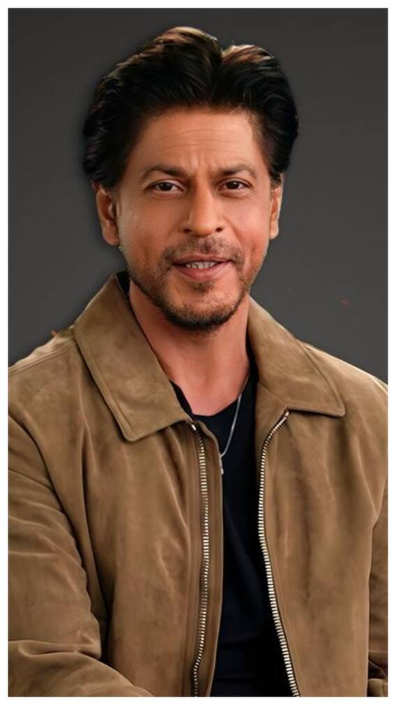 बॉलीवुड से लेकर साउथ तक, देखें हाइएस्ट पेड सुपरस्टार्स की लिस्ट