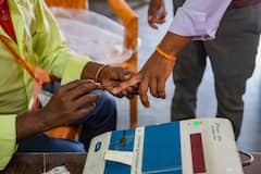 Delhi Voting: दिल्ली में वोटिंग के दिन इन लोगों को नहीं मिलेगी छुट्टी, पहले ही जान लें ये नियम