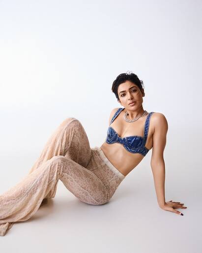 Samantha Ruth Prabhu: સમંથા રૂથ પ્રભુ દક્ષિણ ભારતની ટોચની અભિનેત્રીઓમાંની એક છે. પુષ્પા ફિલ્મના આઈટમ સોંગ ઓ અંટવા બાદ તેની ફેન ફોલોઈંગ વધુ વધી ગઈ છે.