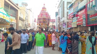 மதுரை கூடலழகர் பெருமாள் கோயில் வைகாசி பெருந்திருவிழா தேரோட்டம்