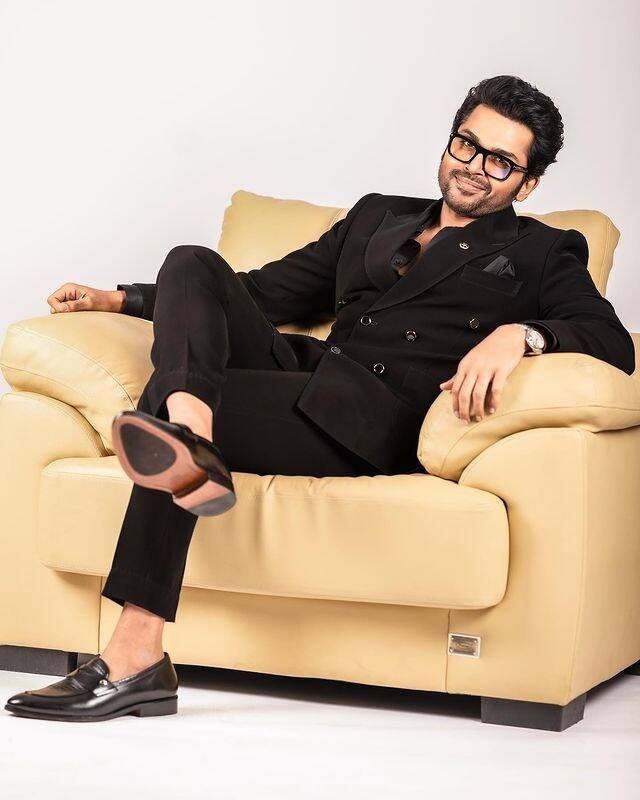 தமிழ் சினிமாவில் ஹிட் படங்கள் கொடுத்து வரும் நடிகர்களில் கார்த்தியும் ஒருவர். கார்த்தியின் 27 படத்தை 96 பட இயக்குநர் பிரேம் குமார் இயக்கவுள்ளார்.