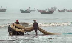 Cyclone Remal : ਤੇਜ਼ ਰਫਤਾਰ ਨਾਲ ਬੰਗਾਲ ਵੱਲ ਵਧ ਰਿਹਾ ਚੱਕਰਵਾਤੀ ਤੂਫਾਨ ਰੇਮਲ! ਕਿਤੇ ਕੜਾਕੇ ਦੀ ਧੁੱਪ ਤੇ ਕਿਤੇ ਪਵੇਗਾ ਭਾਰੀ ਮੀਂਹ, ਇਨ੍ਹਾਂ ਸੂਬਿਆਂ 'ਚ ਰਹੇਗਾ ਅਸਰ