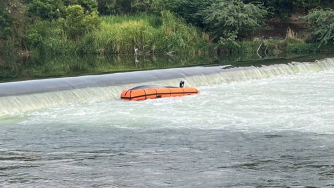 SDRF boat capsizes in Pravara river Thane TDRF recovered two dead bodies akole Ahmednagar Maharashtra marathi news प्रवरा नदीत बुडालेल्या दोघांचे मृतदेह सापडले, सहा जणांना जलसमाधी; अकोलेतील शोध मोहीम थांबली